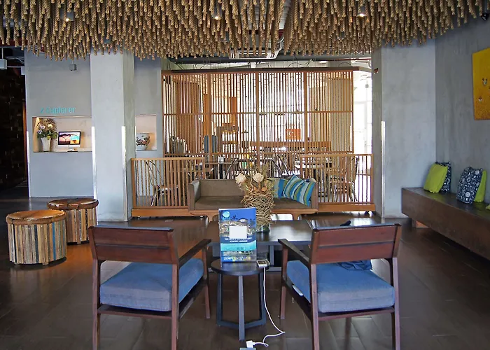 Zoom Smart Hotel Jemursari Surabaya